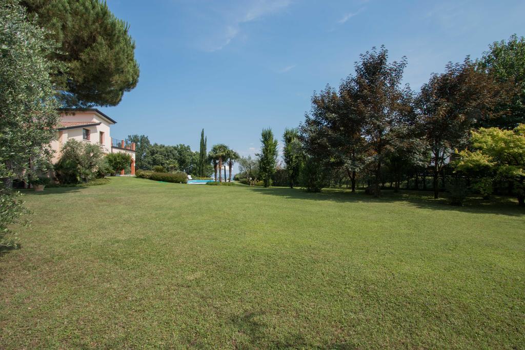 Daller Bianca Apartment By Wonderful Italy Сояно-дель-Лаґо Екстер'єр фото